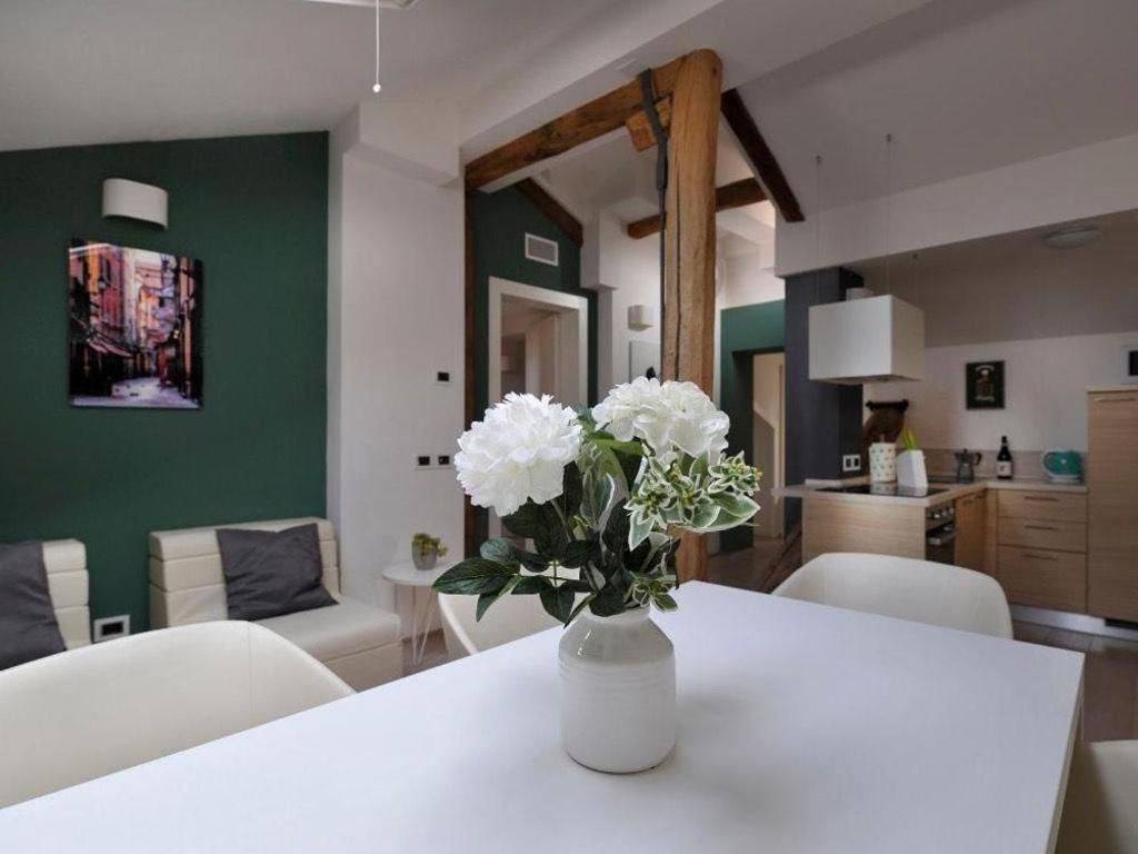 Fulcanelli Apartment Болонья Экстерьер фото